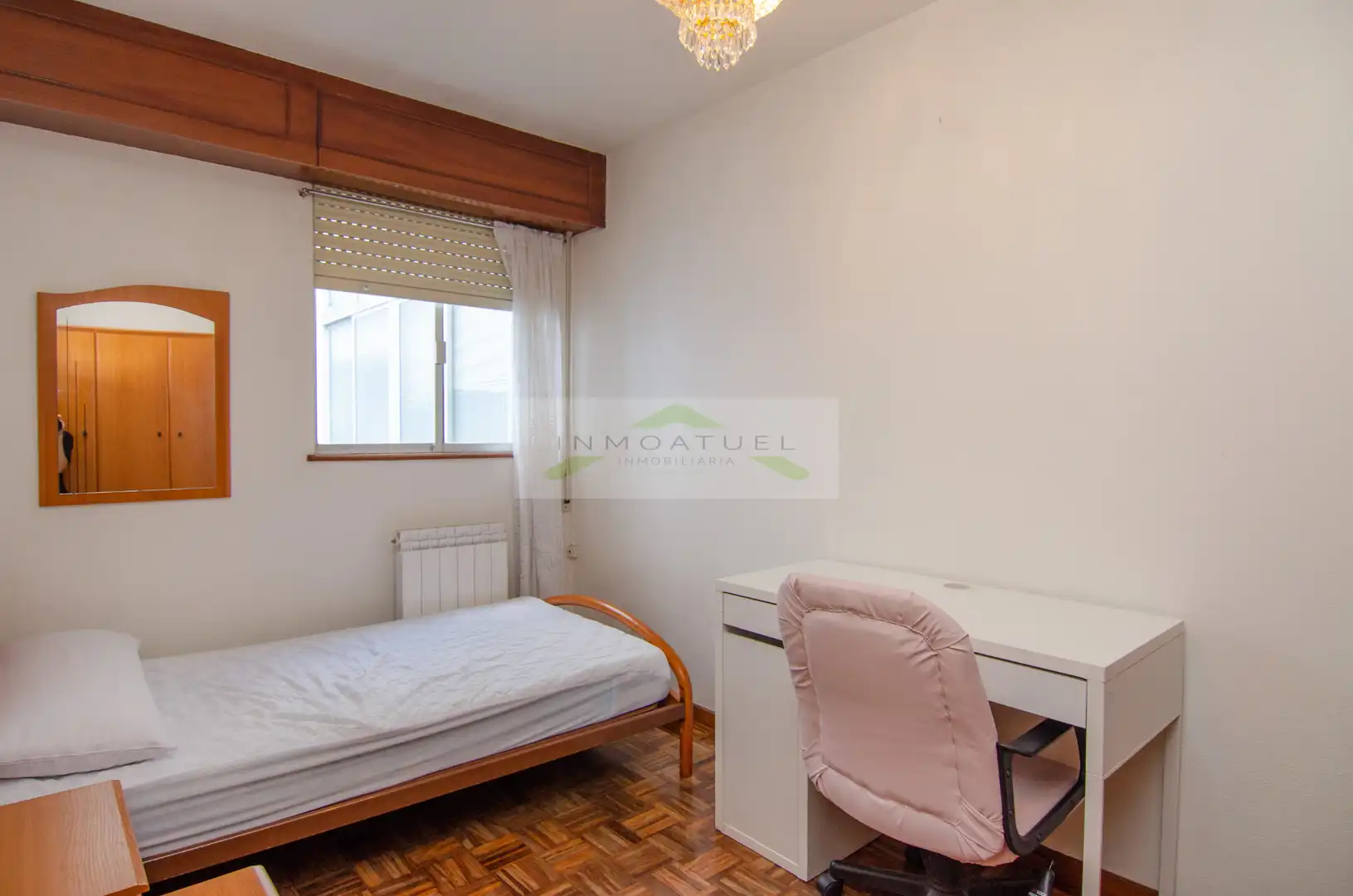 Schlafzimmer von Wohnung zur Miete in A Coruña Capital  mit Heizung, Parkett und Terrasse