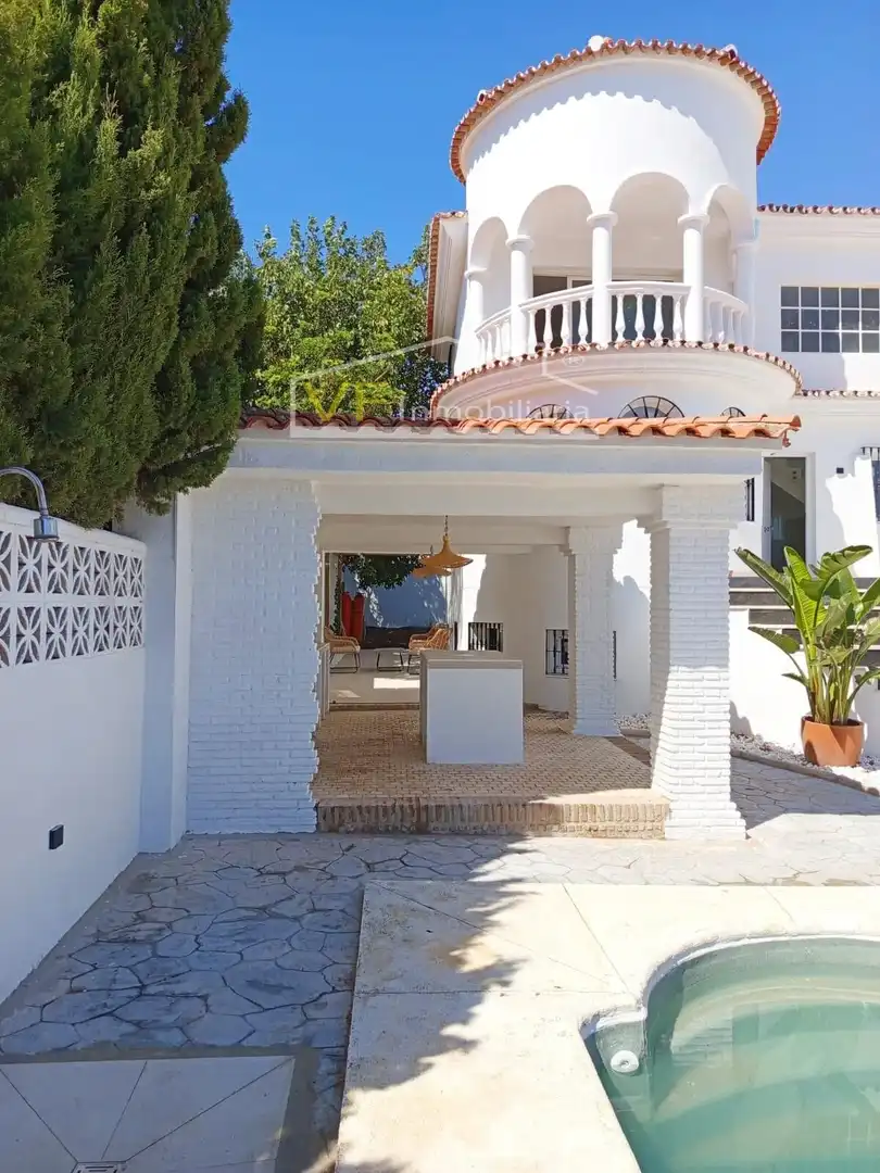 Villa con terrazza in vendita a Calle FEBRERO, imagen 2