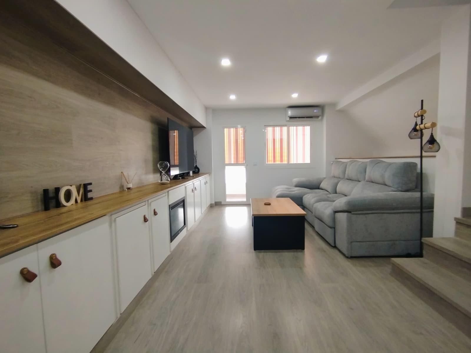 Sala d'estar de Dúplex en venda en Málaga Capital amb Terrassa i Balcó