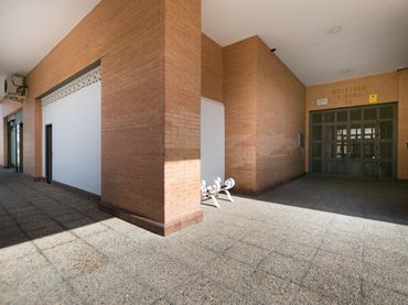 Local comercial en venta en Calle JULIO CESAR 22