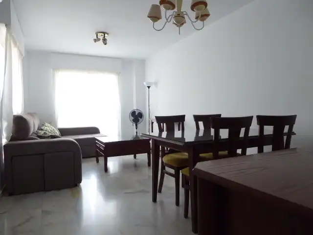 Appartamento con ascensore in affitto a Calle Martínez Maldonado 14