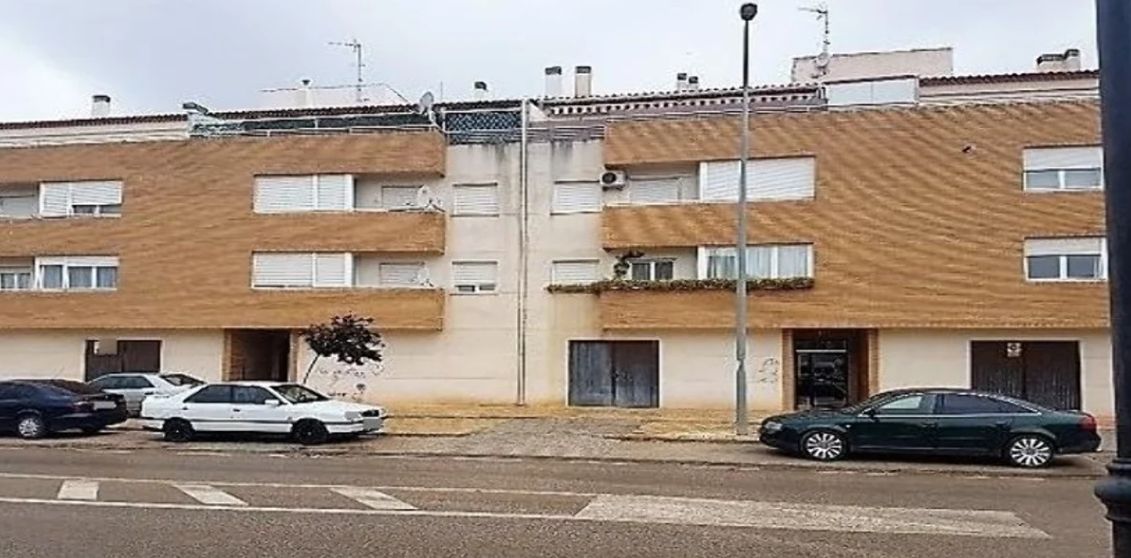 Exterior view of Garage for sale in Quintanar del Rey