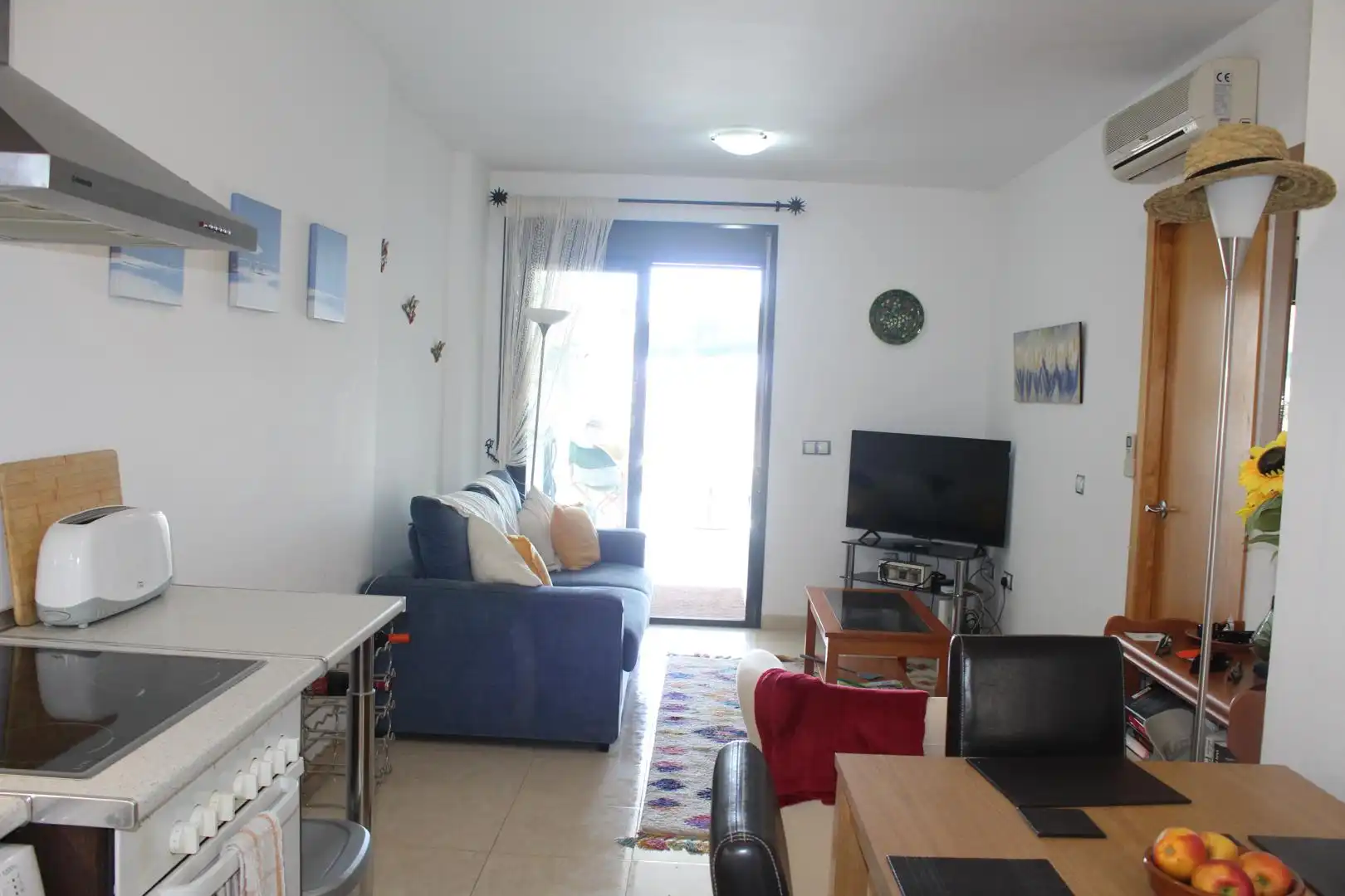 Sala d'estar de Apartament en venda en Vícar amb Aire condicionat, Jardí privat i Terrassa