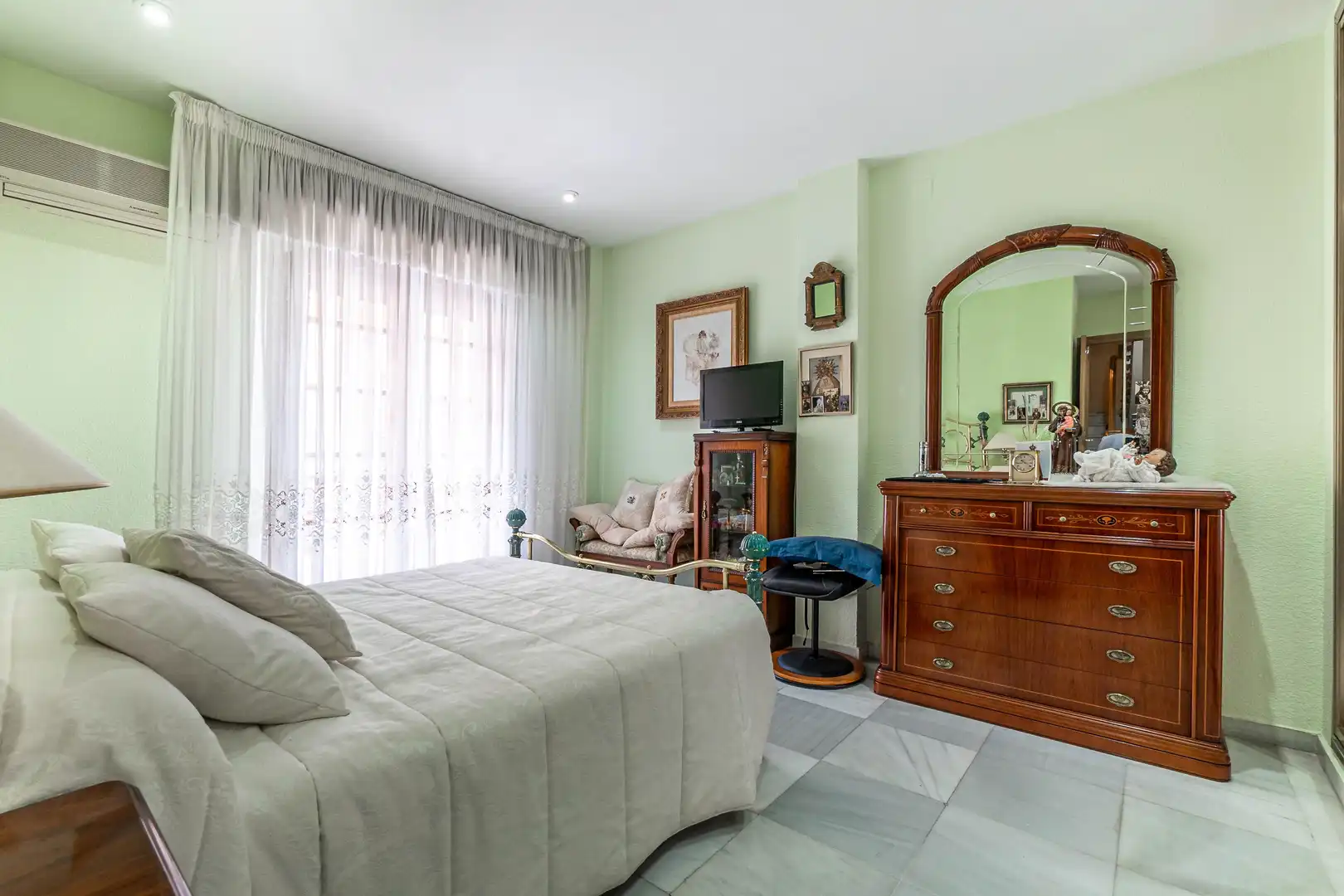 Schlafzimmer von Haus oder Chalet zum Verkauf in Maracena mit Klimaanlage, Heizung und Terrasse
