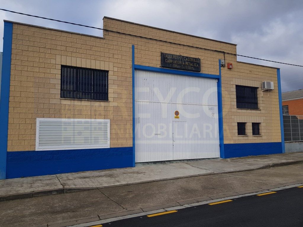 Vista exterior de Nau industrial de lloguer en Haro