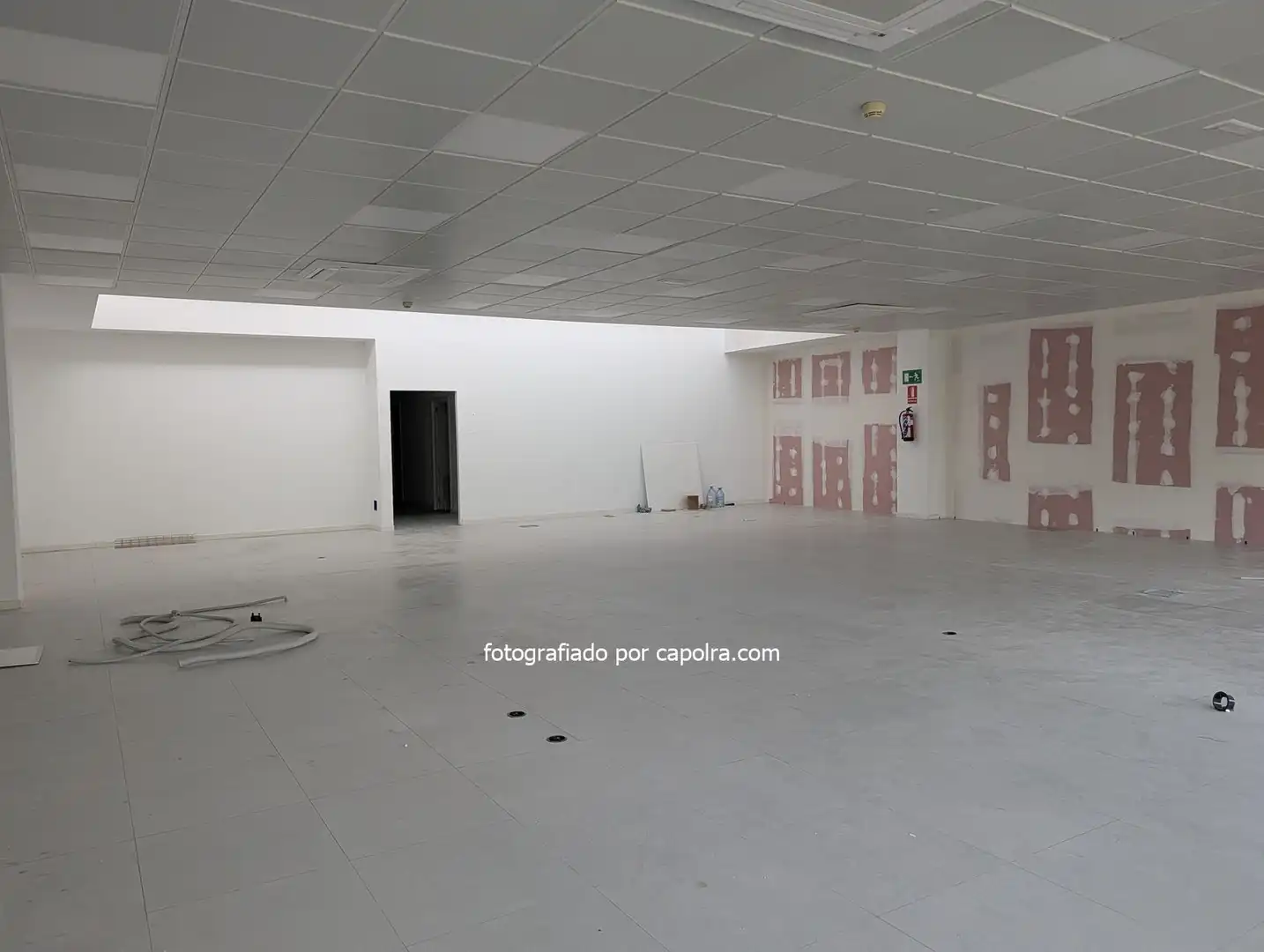 Büro zur Miete in Barcelona mit Klimaanlage, Heizung und Abstellraum