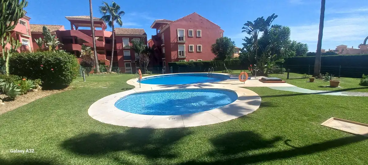 Abitazione con piscina in vendita a Riviera del Sol