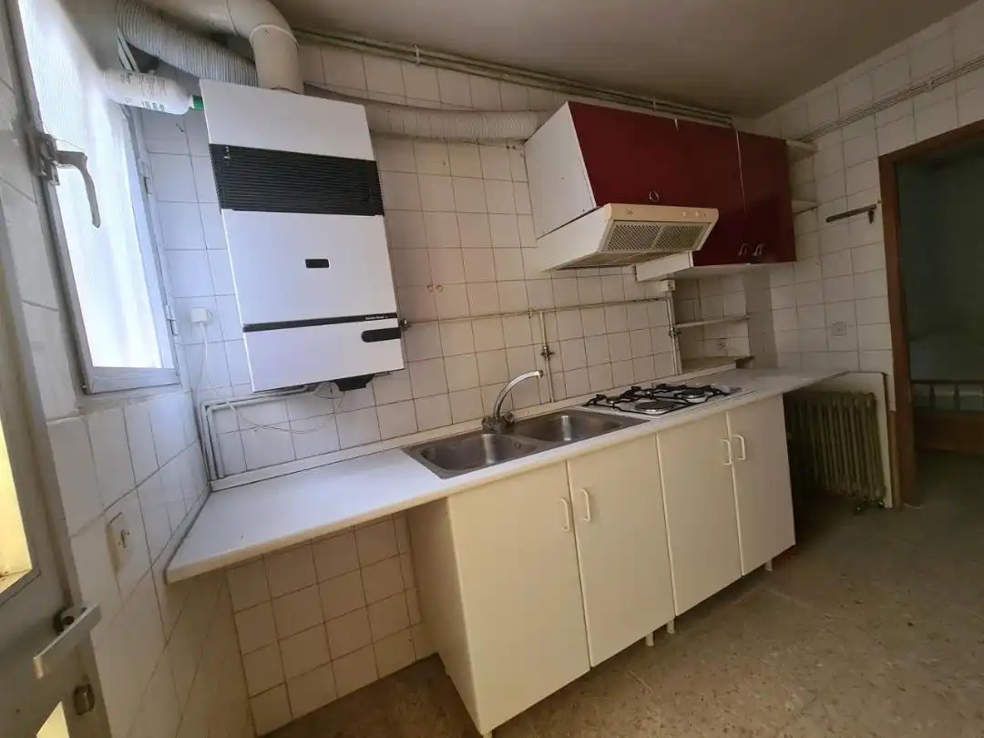 Cocina de Casa adosada en venta en La Adrada  con Balcón