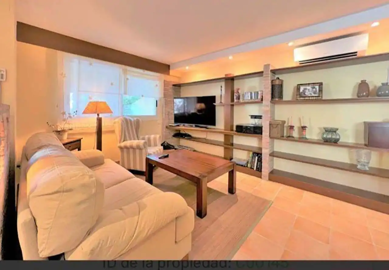 Sala de estar de Casa o chalet de alquiler en Benicasim / Benicàssim con Aire acondicionado, Calefacción y Jardín privado