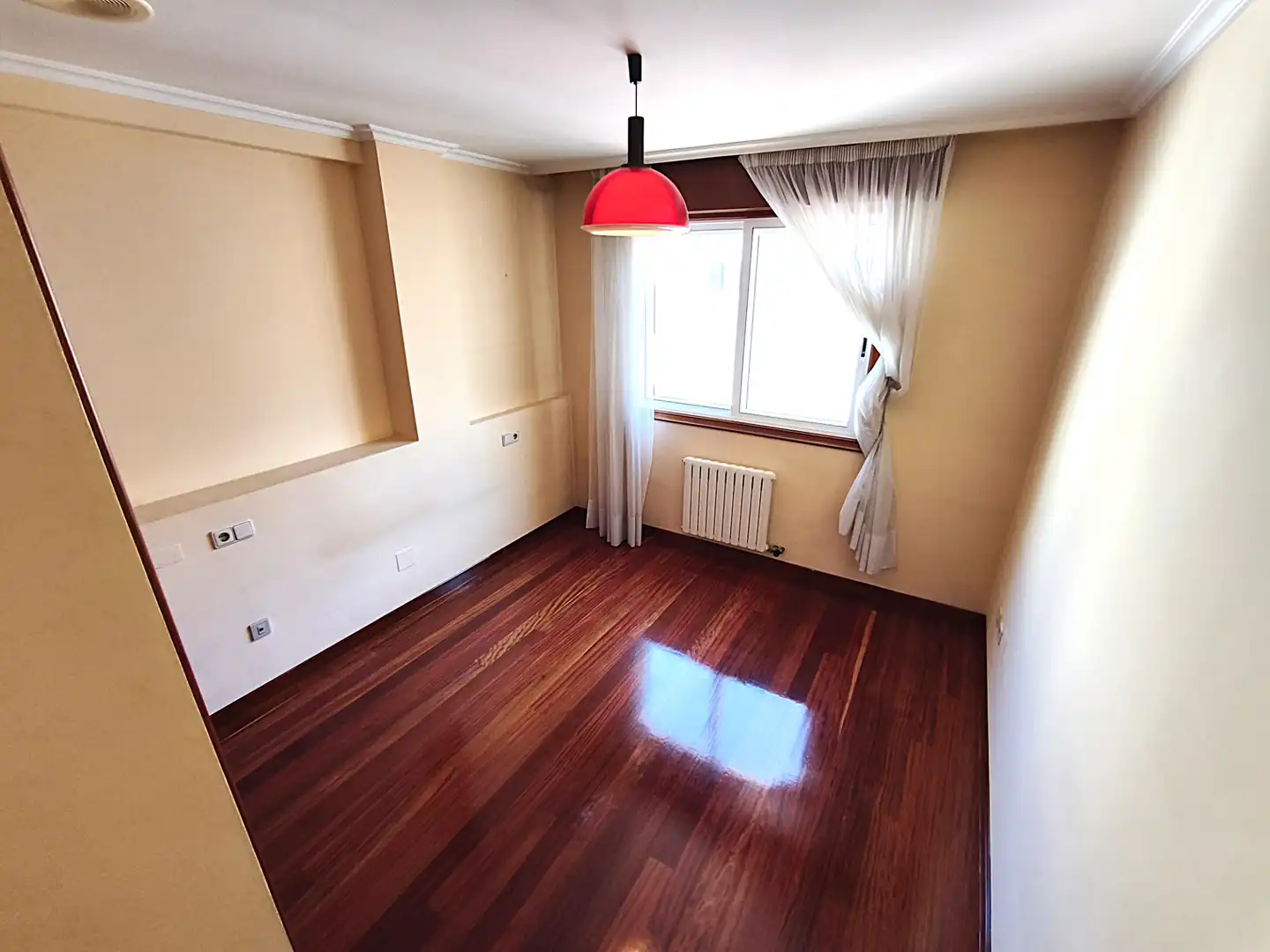 Bedroom of Flat for sale in Vigo   with Parquet flooring and Storage room