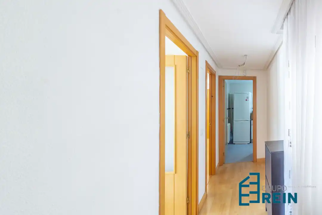 Flat for sale in Recas  with Air Conditioner and Heating