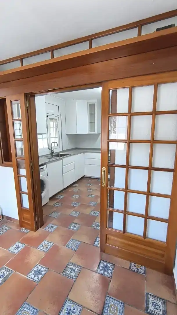 Cuina de Casa o xalet en venda en Sant Cugat del Vallès amb Aire condicionat i Piscina