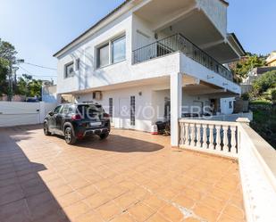 Vista exterior de Casa o xalet en venda en Real de Gandia amb Aire condicionat, Calefacció i Jardí privat