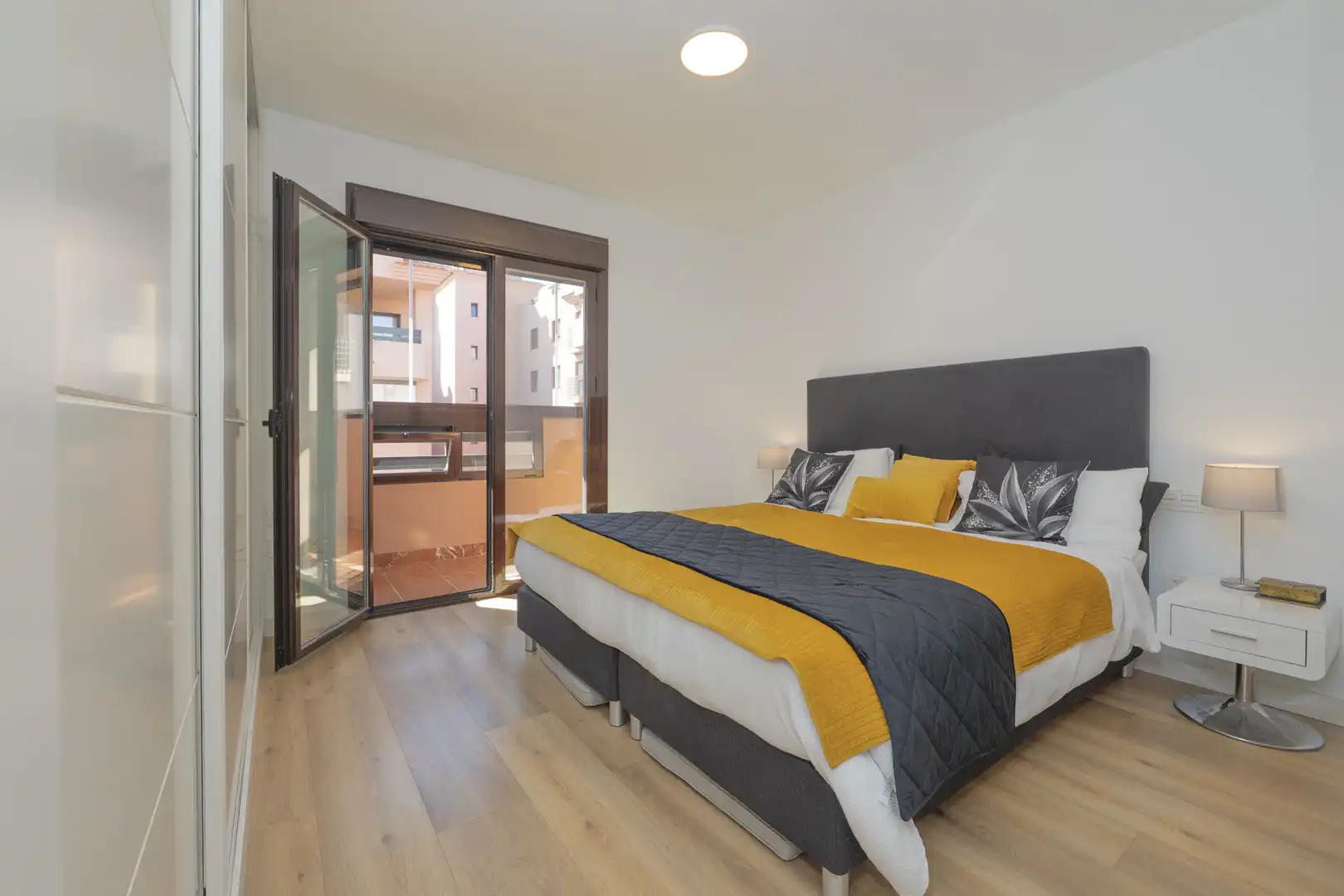Dormitori de Apartament en venda en Benalmádena amb Aire condicionat, Calefacció i Terrassa