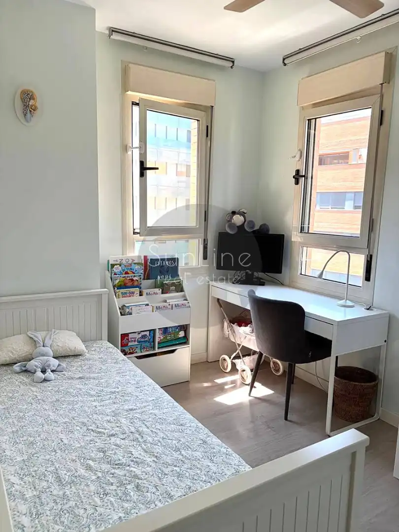 Habitación de Piso en venta en Valencia con Aire acondicionado, Terraza y Trastero