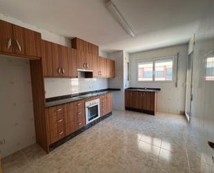 Cuina de Casa o xalet en venda en L'Aldea amb Aire condicionat