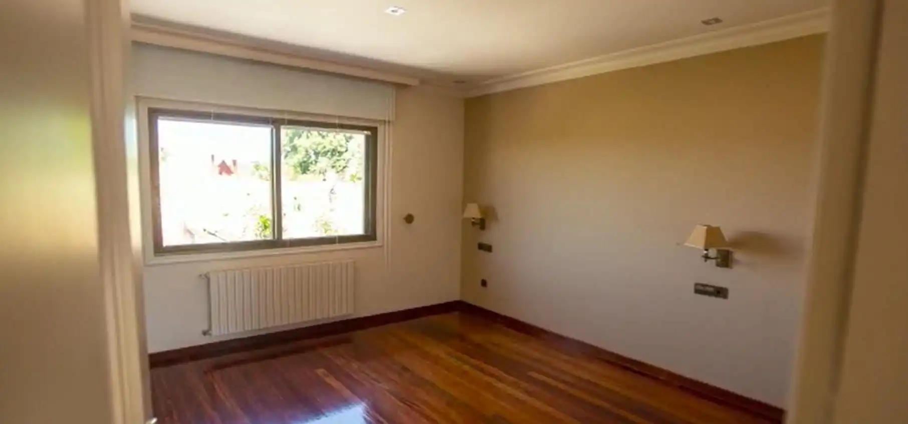 Dormitori de Finca rústica en venda en Sanxenxo amb Jardí privat, Parquet i Terrassa