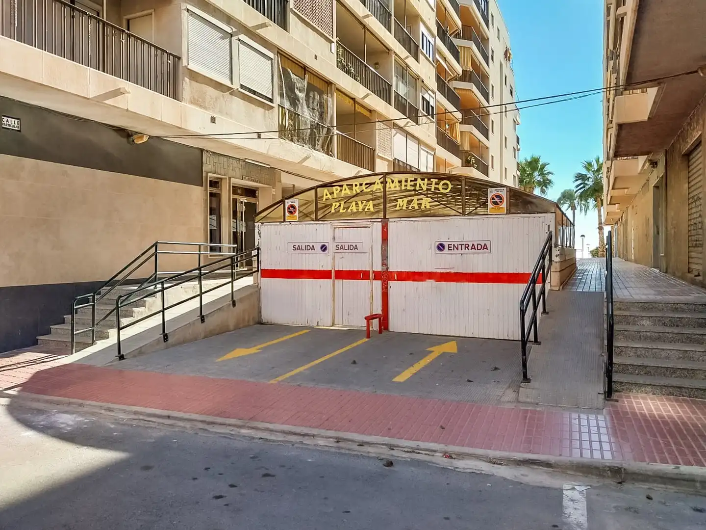 Aparcament de Apartament de lloguer en Santa Pola amb Terrassa, Moblat i Forn