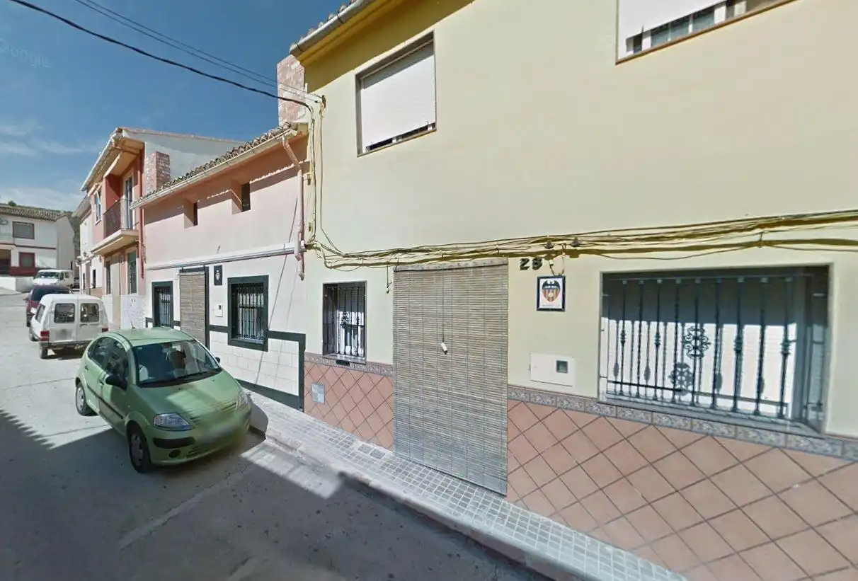Vista exterior de Pis en venda en L'Énova
