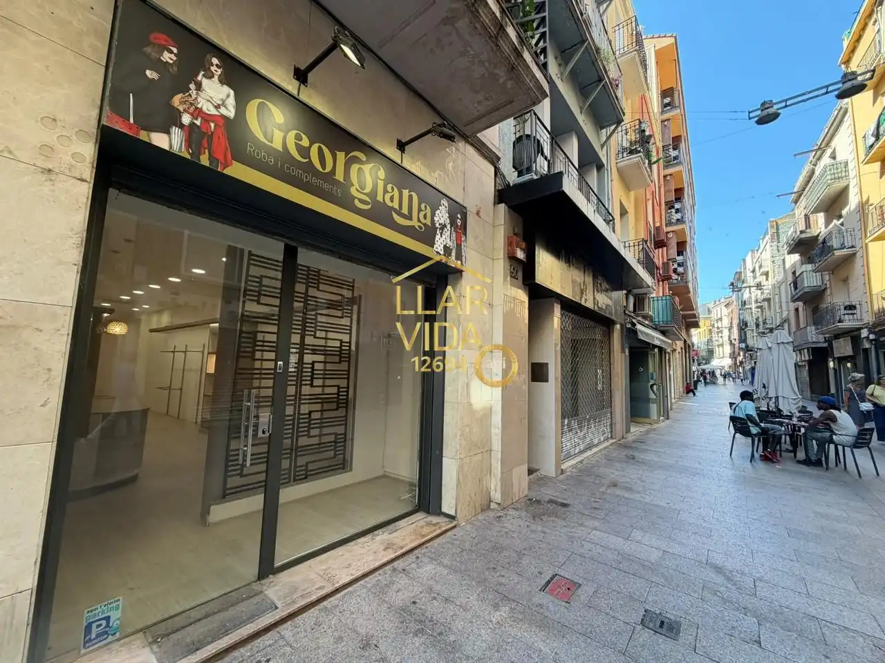 Locale commerciale in vendita a Del Carme