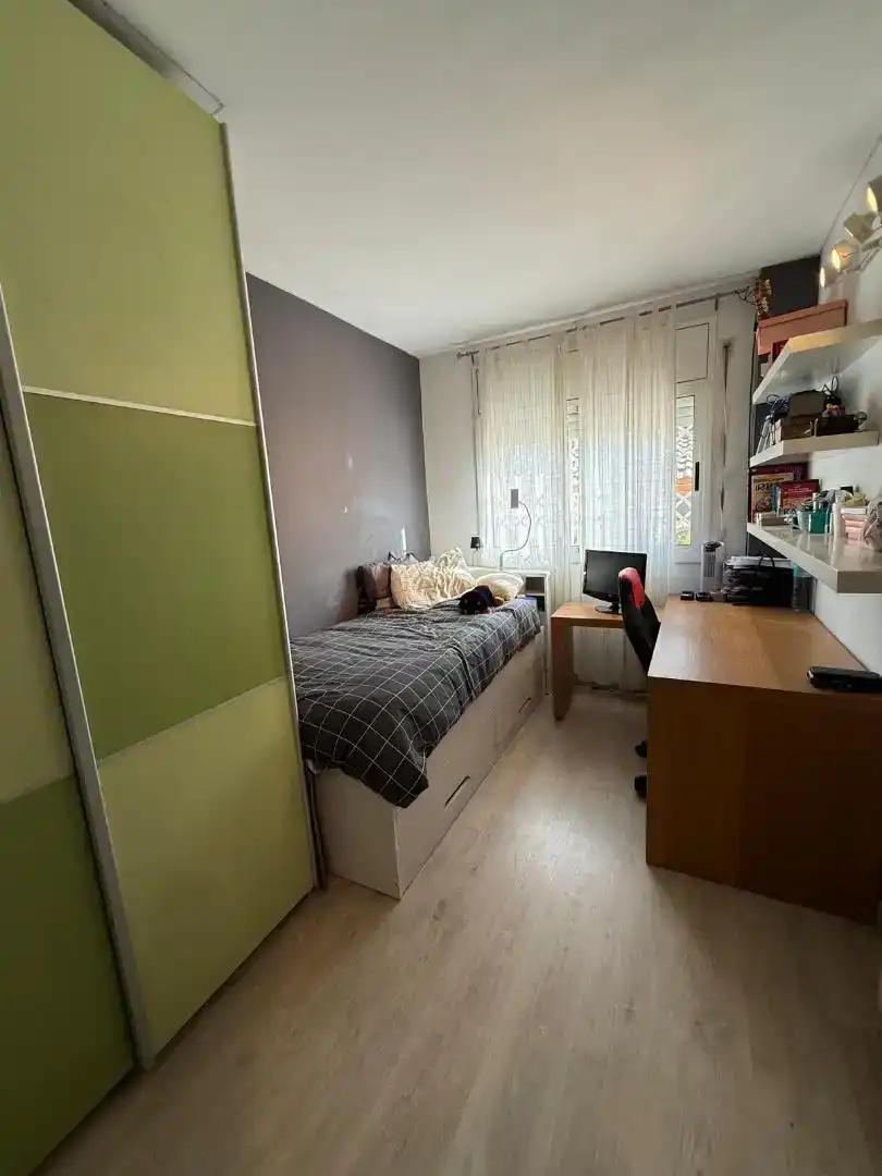 Habitación de Piso en venta en Rubí con Piscina