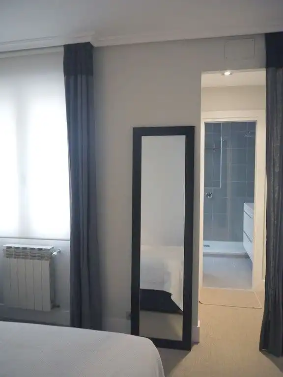Bany de Pis de lloguer en Bilbao  amb Calefacció i Moblat