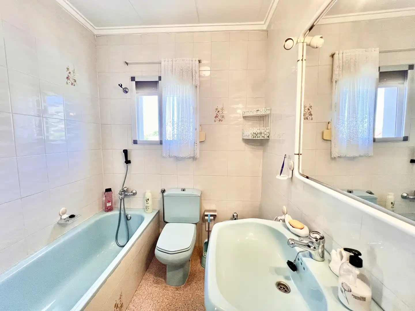 Baño de Casa o chalet en venta en Petrer con Jardín privado, Terraza y Horno