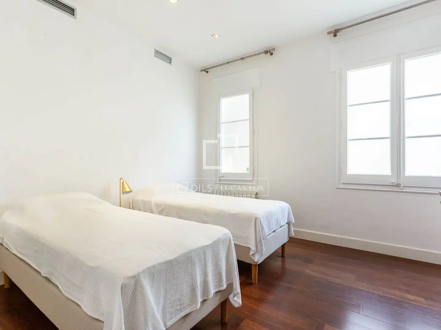 Bedroom of Flat for sale in Barcelona  with Air Conditioner, Heating and Terrace