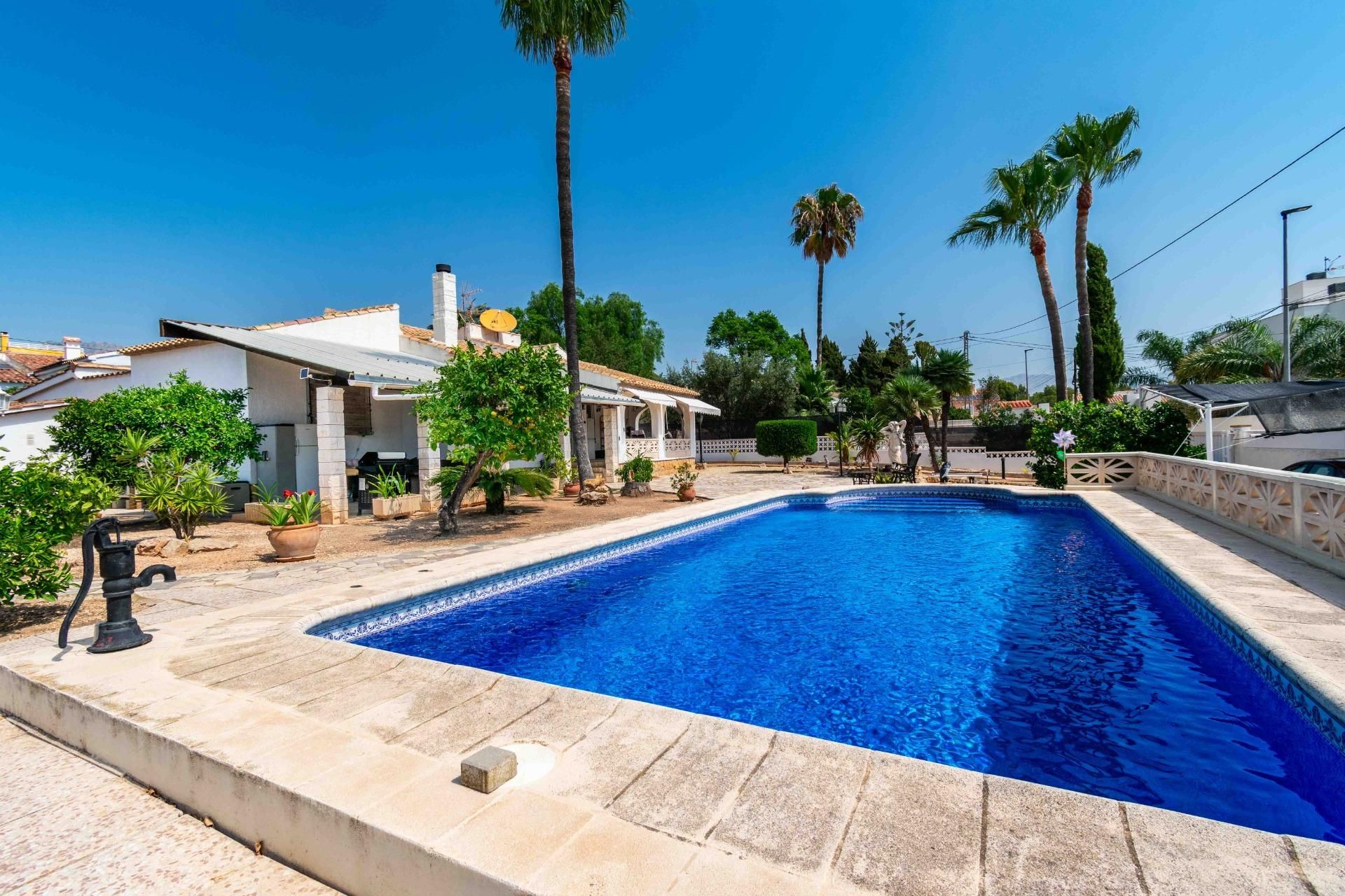 Casa o chalet en venta en Pueblo - Urbanizaciones, L'Alfàs del Pi