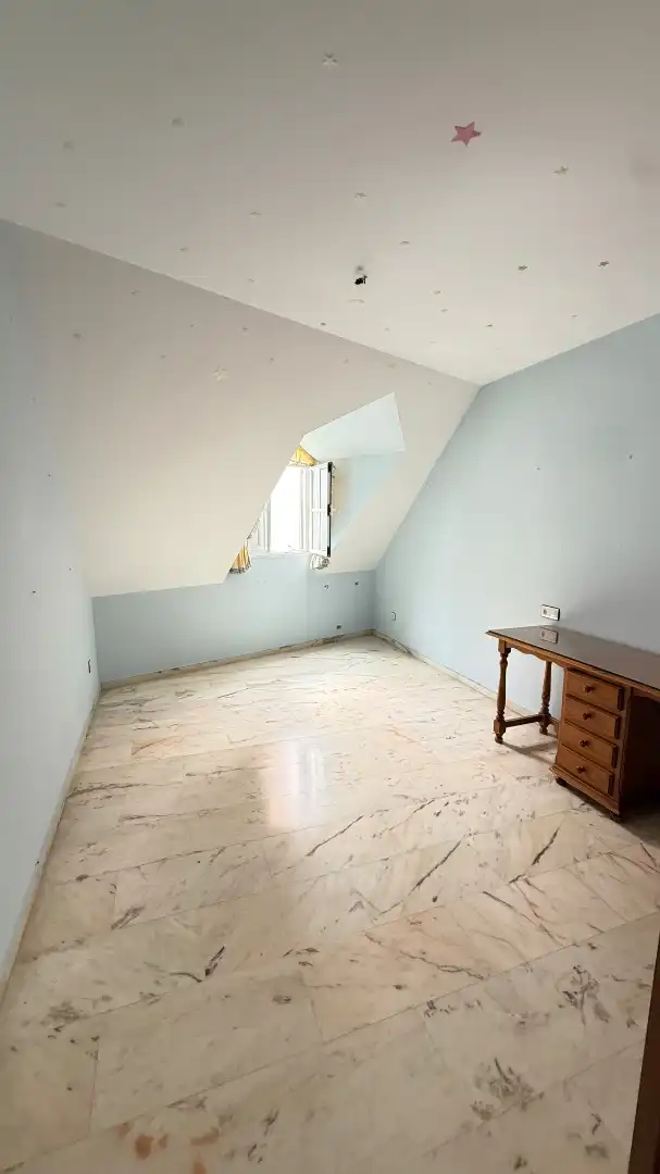 Schlafzimmer von Dachboden zum Verkauf in Vélez-Málaga mit Terrasse, Möbliert und Ofen