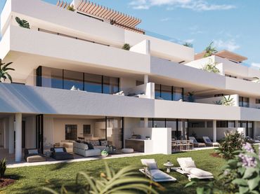 Baixos amb piscina en venda a Altos de Estepona