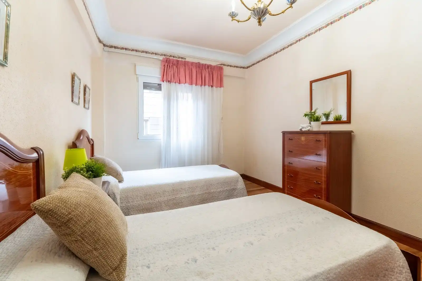 Habitación de Piso en venta en Errenteria con Amueblado