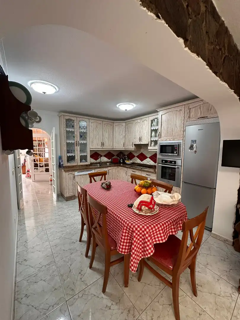 Cocina de Casa adosada en venta en Las Palmas de Gran Canaria con Aire acondicionado, Jardín privado y Terraza