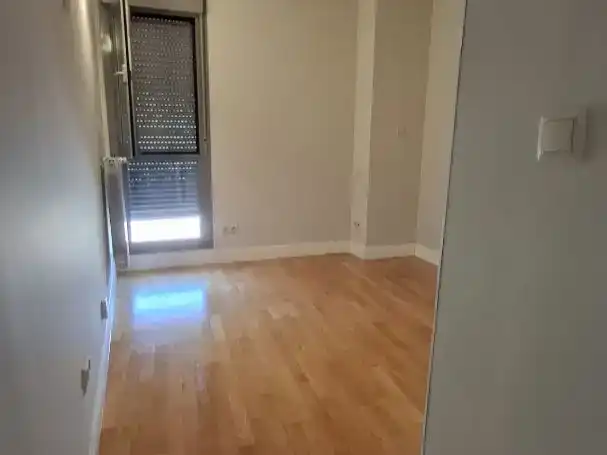 Schlafzimmer von Wohnung zur Miete in  Madrid Capital mit Klimaanlage und Schwimmbad