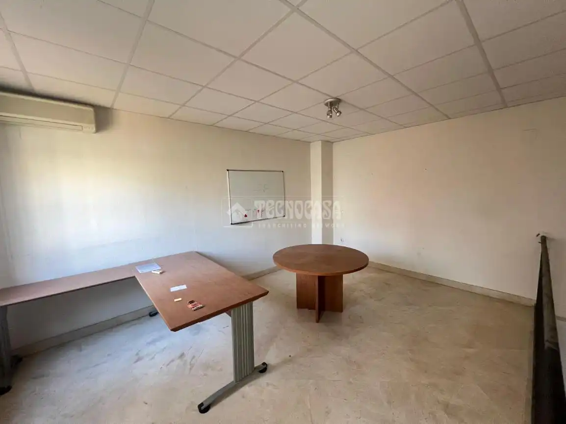 Business premises for sale in Centro - Doña Mercedes, imagen 9