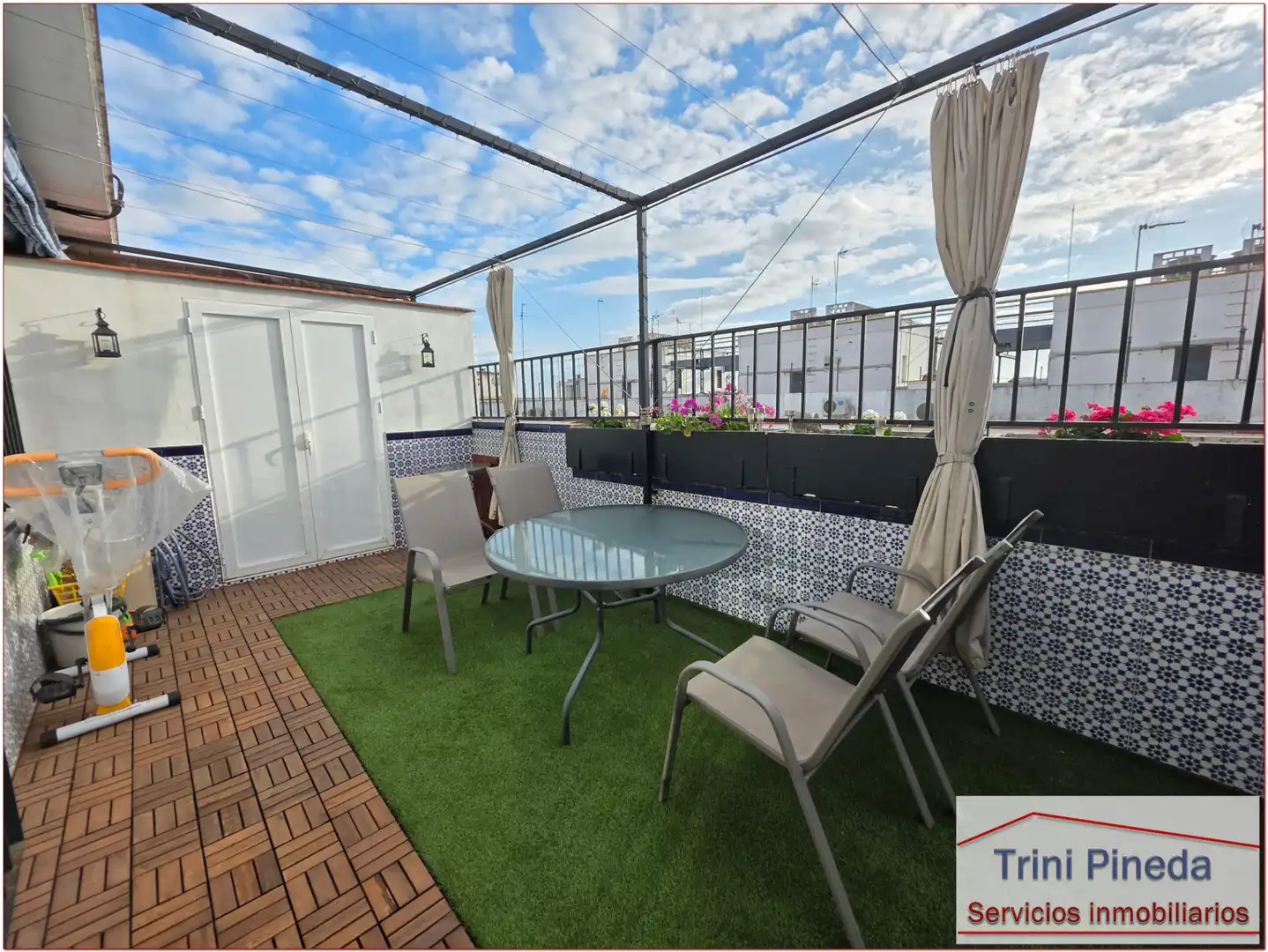 Terraza de Ático en venta en  Sevilla Capital con Aire acondicionado, Terraza y Trastero