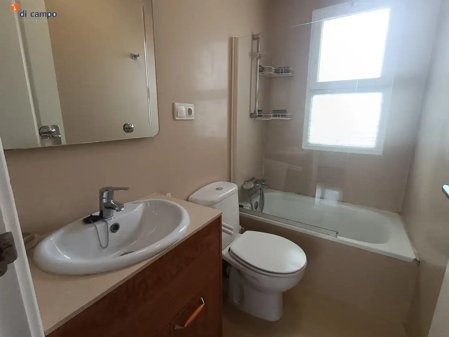 Baño de Apartamento en venta en Valladolid con Calefacción, Trastero y Amueblado