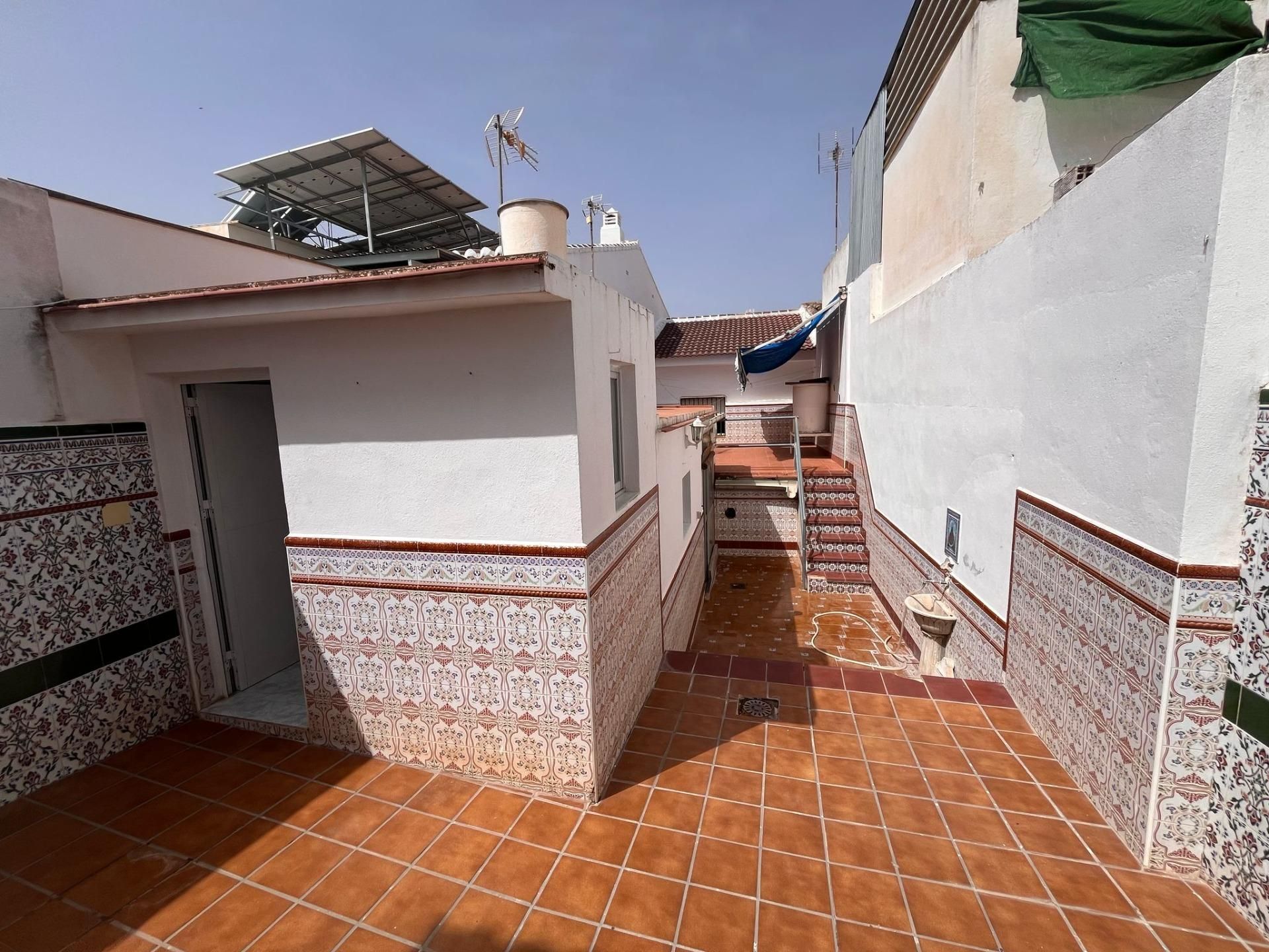 Vista exterior de Casa o xalet en venda en Pizarra amb Terrassa