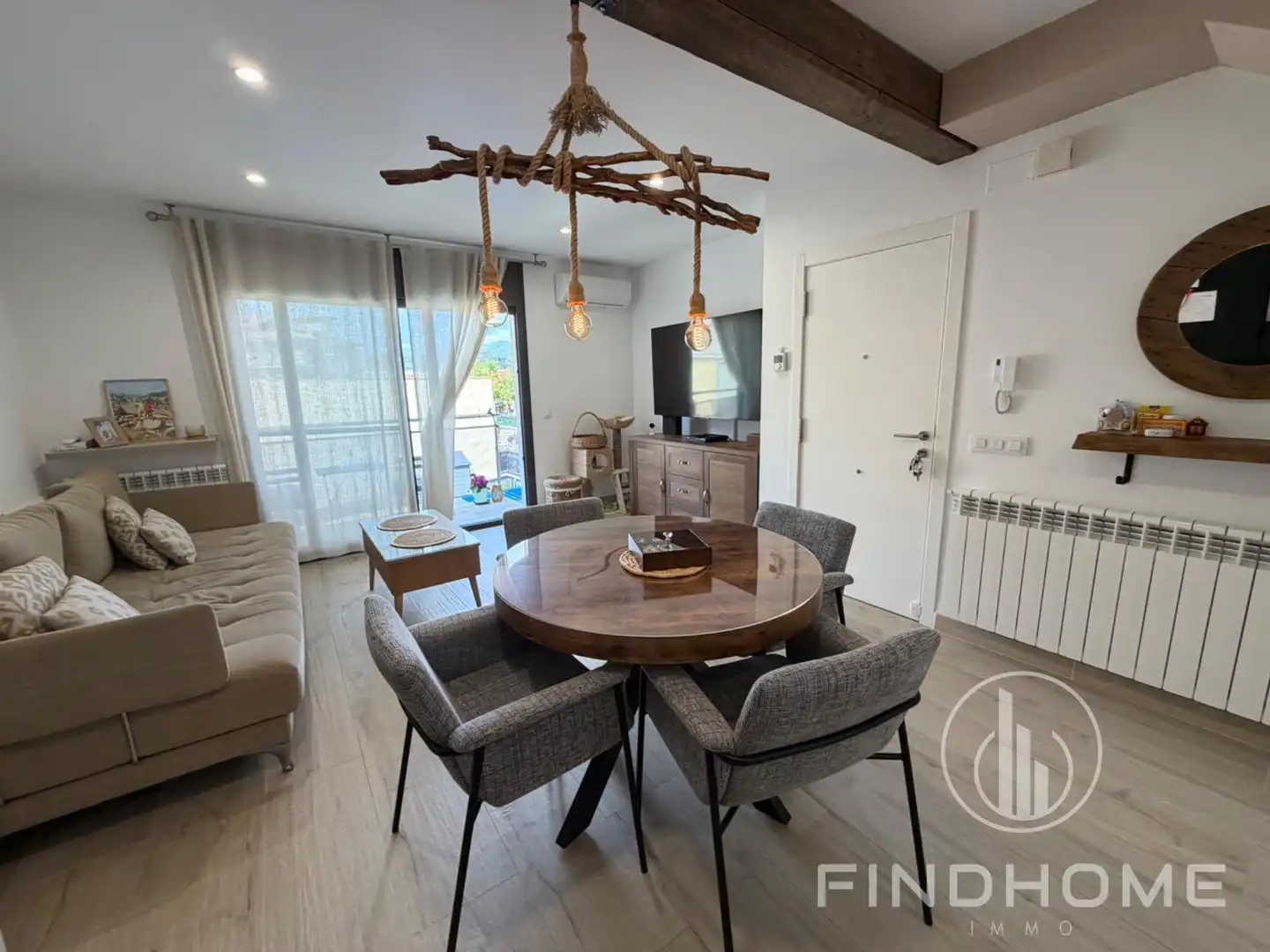 Dining room of Detached homes for sale in Olot  with Air Conditioner, Heating and Private garden
