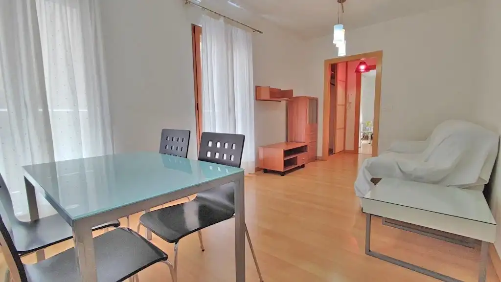 Living room of Flat for rent in Granada  with Air Conditioner, Heating and Furnished