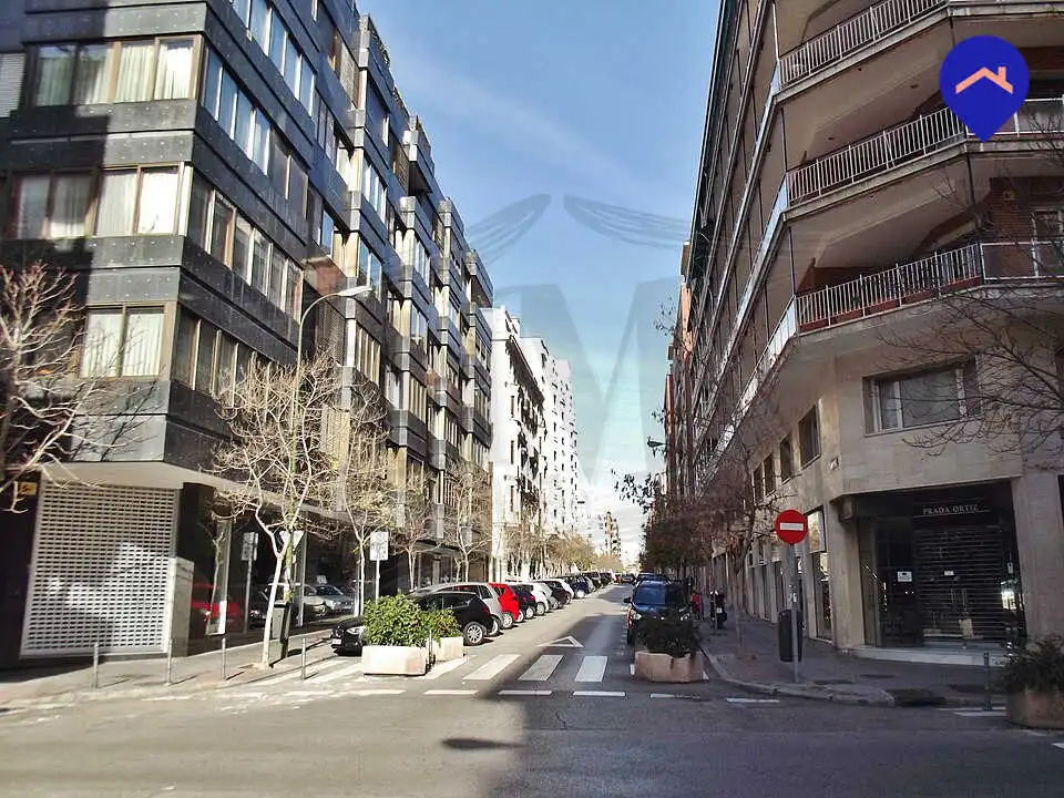 Vista exterior de Oficina en venda en Madrid amb Calefacció i Internet