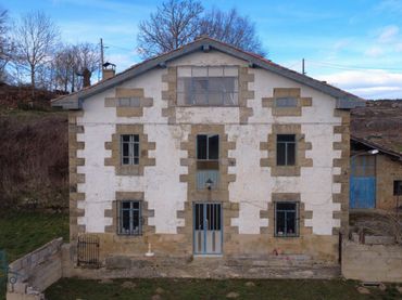 Haus zum Verkauf in Valle de Valdebezana