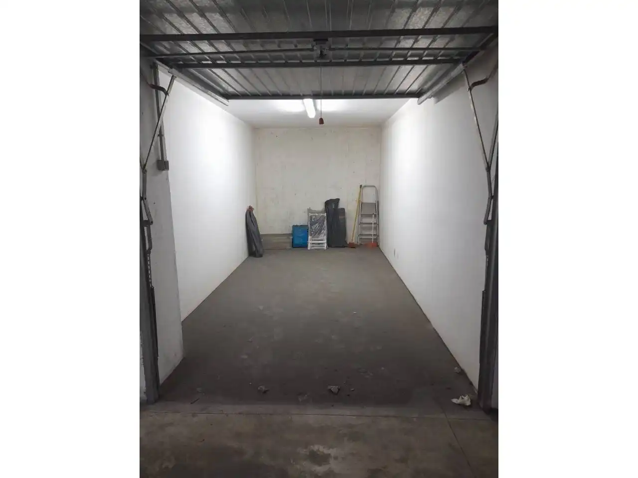 Parkplatz mit Aufzug zum Verkauf in Calle Reyes Católicos, imagen 2