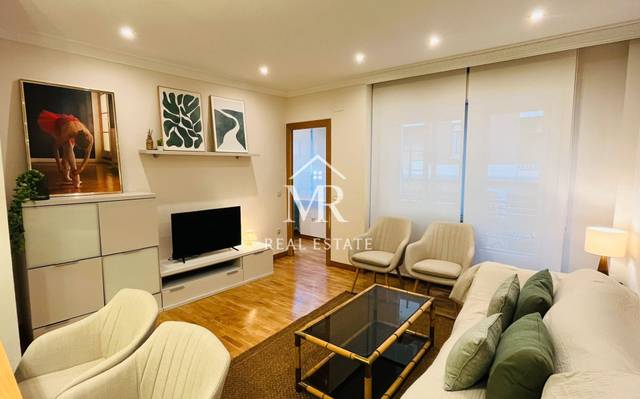 Piso en Alquiler en Avenida de Italia en Carmelitas