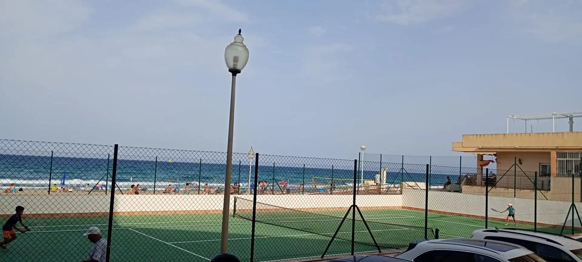 Vista exterior de Piso en venta en La Manga del Mar Menor con Balcón, Alarma y Piscina comunitaria