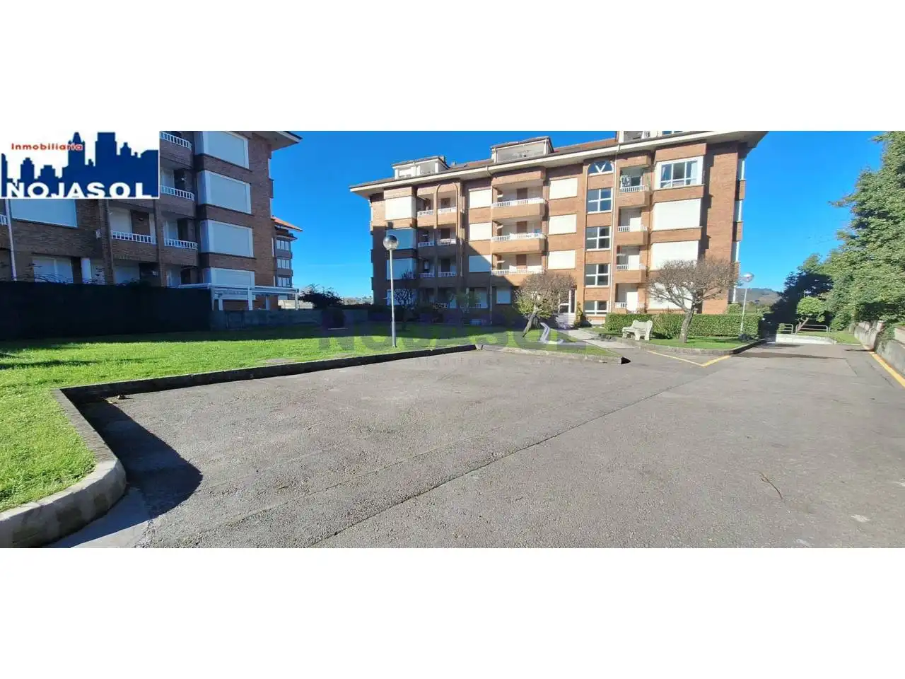Parking de Apartamento de alquiler en Noja con Calefacción, Parquet y Terraza