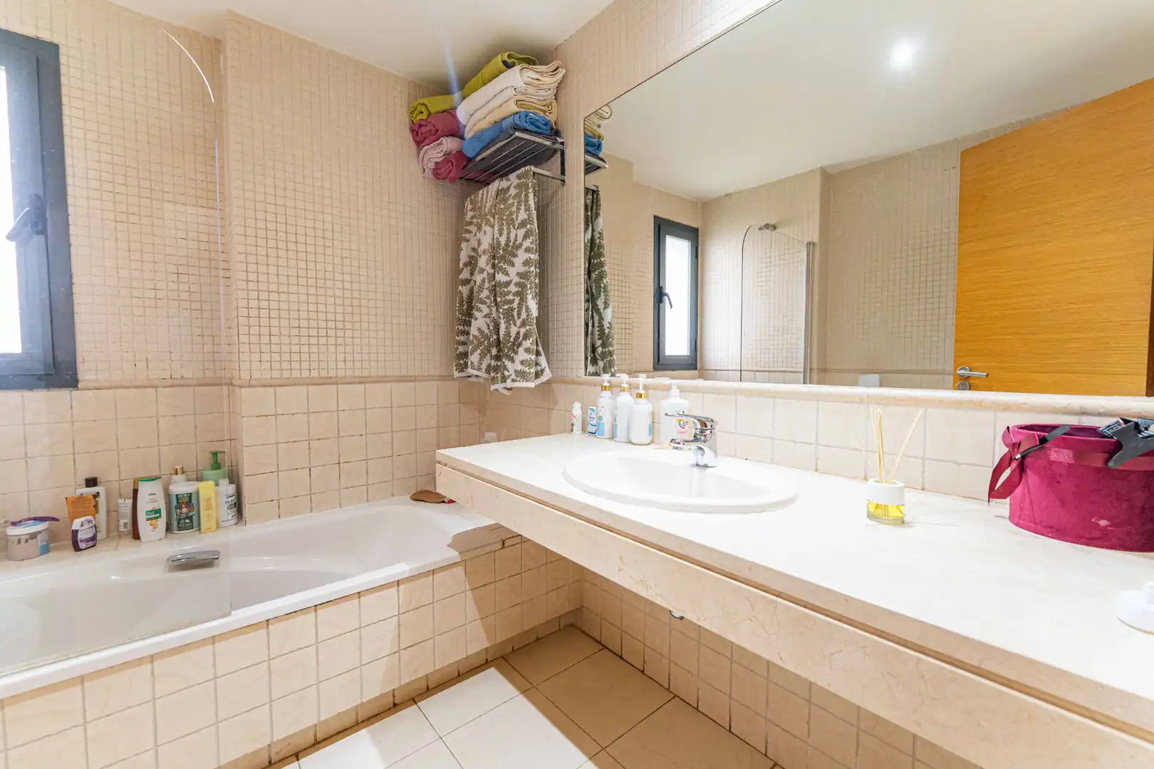 Bathroom of Detached homes for sale in Arroyomolinos (Madrid)  with Air Conditioner, Heating and Private garden