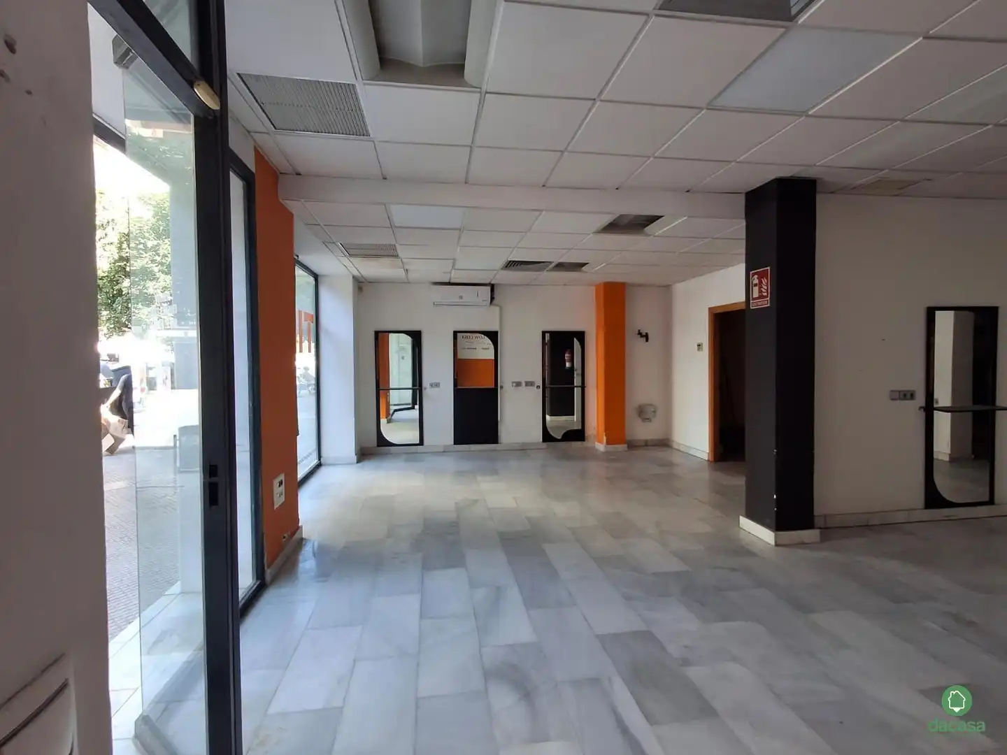 Local comercial en alquiler en ISLA CRISTINA 3, imagen 2