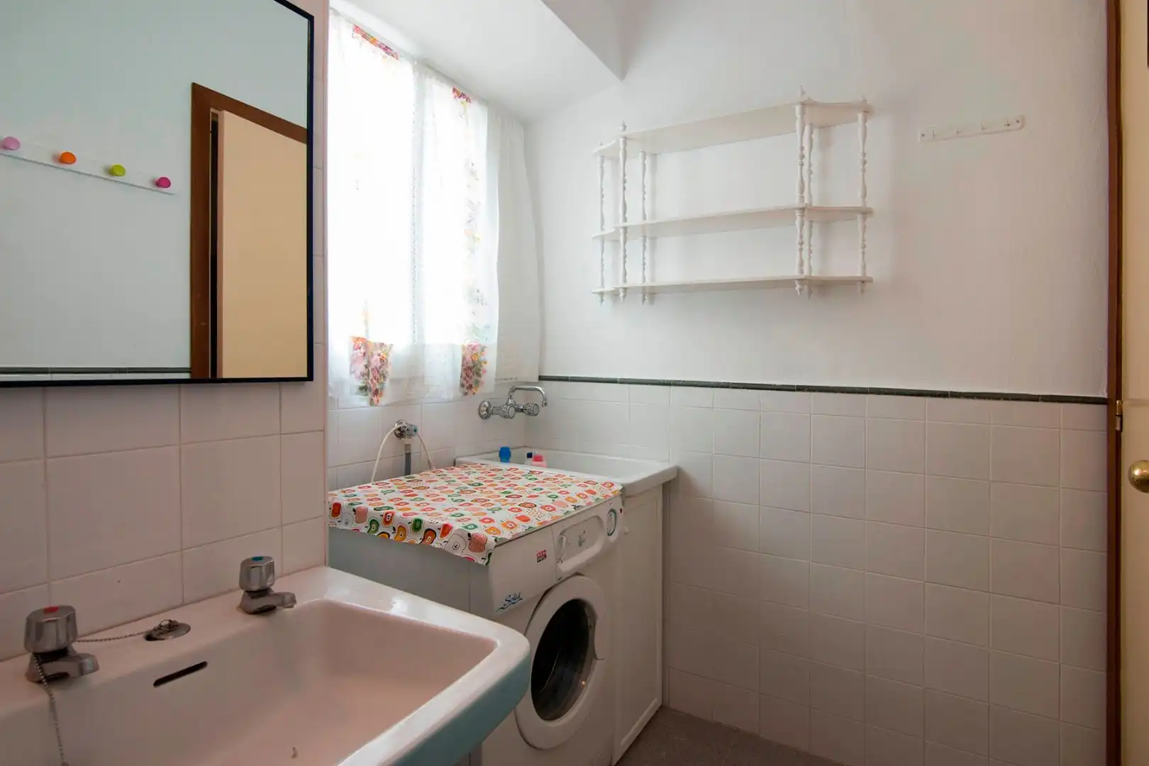 Baño de Finca rústica en venta en Güéjar Sierra con Terraza, Piscina y Balcón