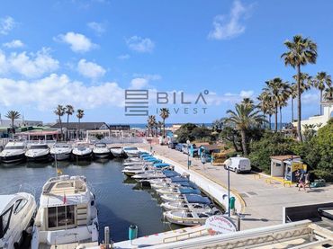 Penthouse with pool for sale in 1ª Linea Puerto de Cabopino